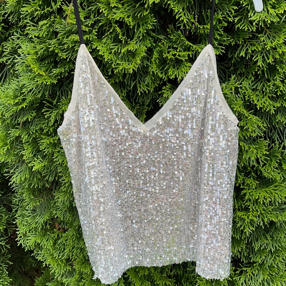 Shiny top